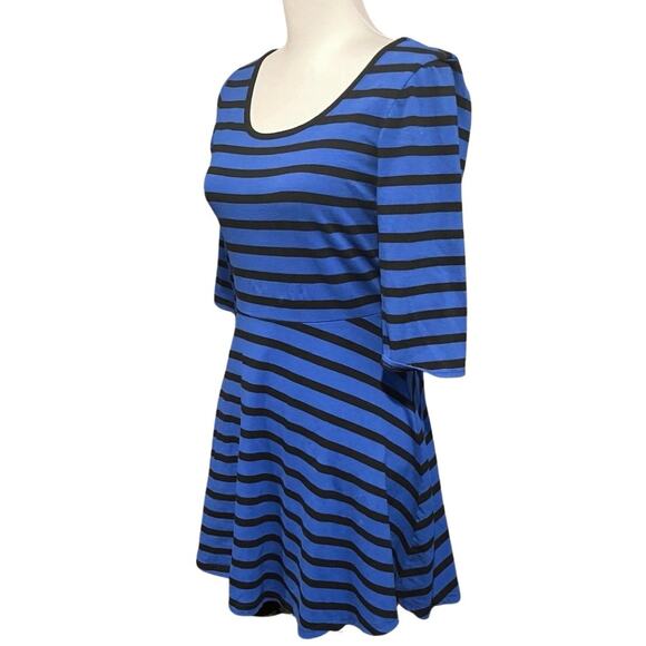 Express Blue and Black Striped Fit & Flare Dress 3/4 Sleeve Scoop Neck L - Picture 3 of 6